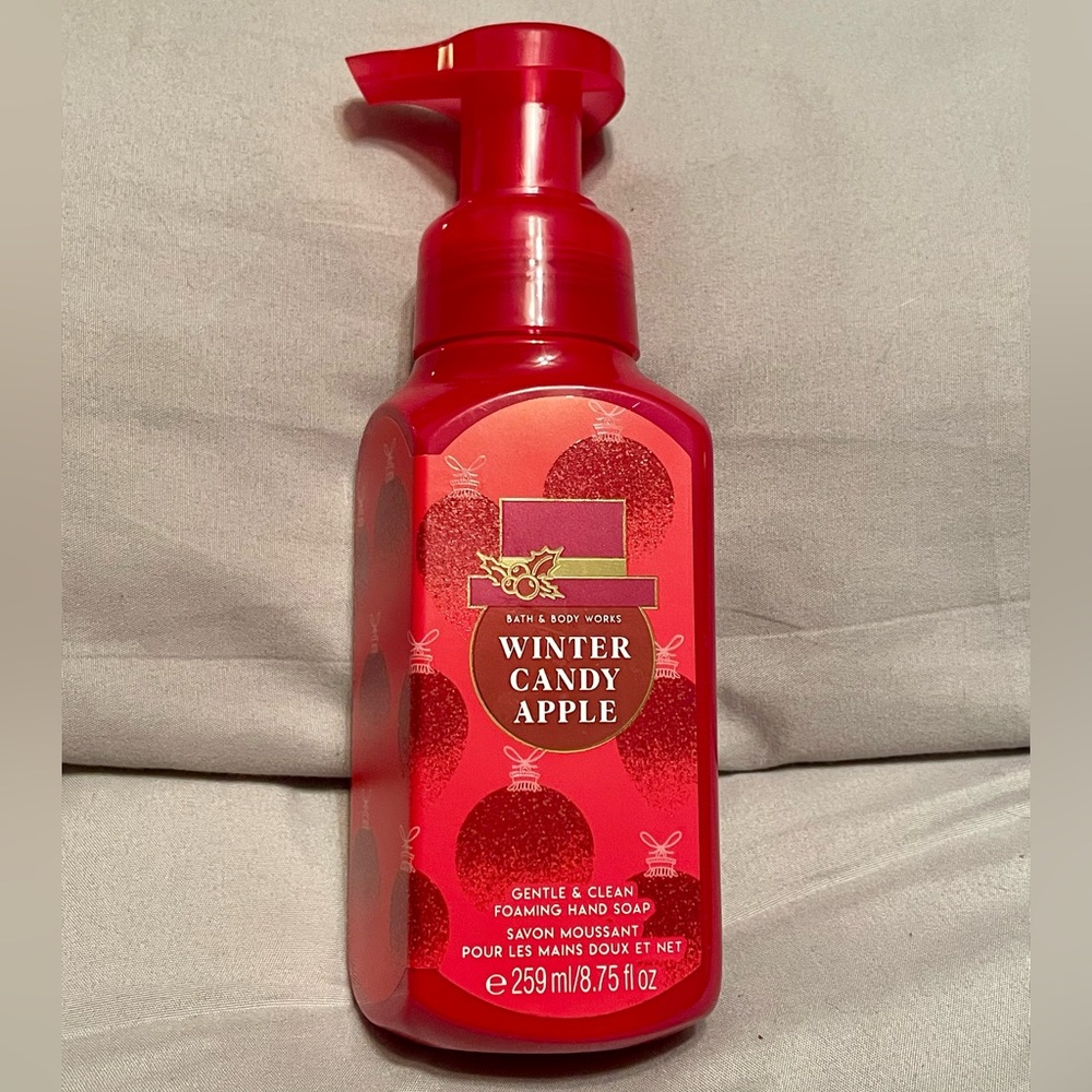Bath & Body Works Winter Candy Apple Hand Soap - Vibrant Red